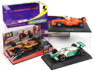 Lot 15 - SCALEXTRIC (GB) (3)