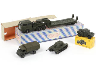 Lot 268 - DINKY TOYS (FRANCE) (4)