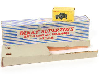 Lot 268 - DINKY TOYS (FRANCE) (4)