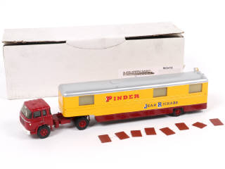 Lot 203 - MINITRUCKS (FRANCE) (1)