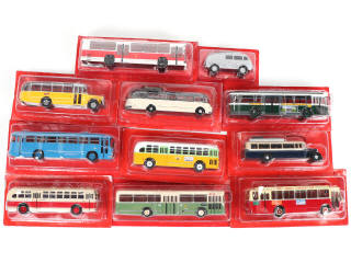 Lot 165 - EDITIONS HACHETTE (FRANCE) (11)