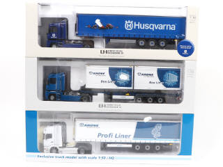 Lot 80 - UNIVERSAL HOBBIES (CHINE) (3)