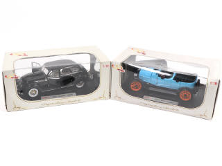 Lot 12 - SIGNATURE MODELS (CHINE) (2)