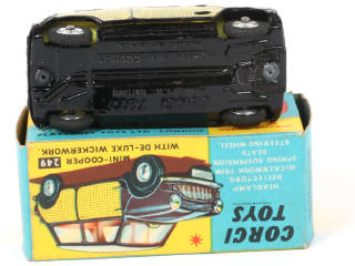 Lot 263 - CORGI TOYS (GB) (1)