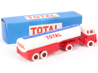 Lot 351 - BOURBON (FRANCE) (1)