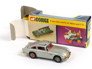 Lot 274 - CORGI TOYS (GB) (1)
