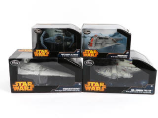 Lot 273 - WALT DISNEY PRODUCTIONS (USA) (4)