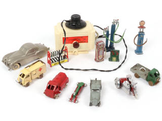 Lot 56 - DIVERS (13)