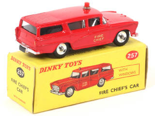 Lot 273 - DINKY TOYS (GB) (1)
