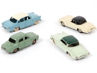 Lot 356 - DINKY TOYS (FRANCE) (4)