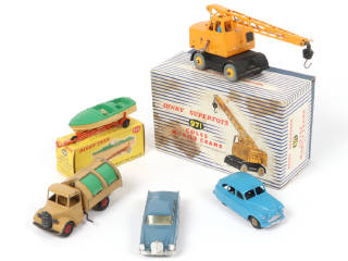 Lot 277 - DINKY TOYS (GB) (5)