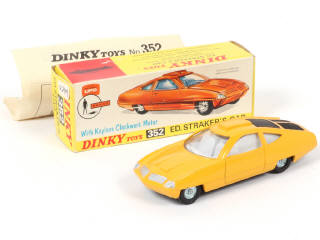 Lot 296 - DINKY TOYS (GB) (1)