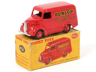 Lot 298 - DINKY TOYS (GB) (1)