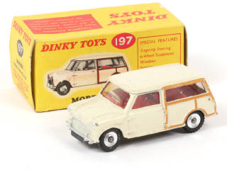 Lot 261 - DINKY TOYS (GB) (1)