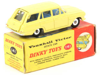 Lot 274 - DINKY TOYS (GB) (1)