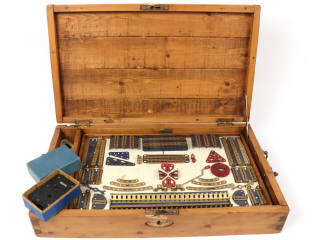 Lot 14 - MECCANO (FRANCE) (1)