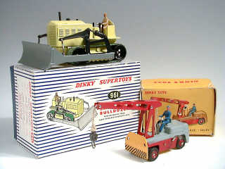 Lot 713 - DINKY TOYS (2)