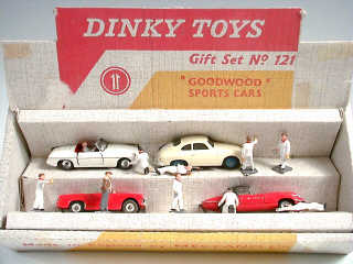 Lot 551 - DINKY TOYS (GB) (5)