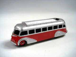 Lot 688 - DINKY TOYS FRANCE (1)