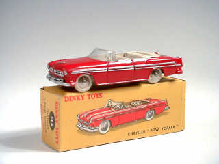 Lot 652 - DINKY TOYS FRANCE (1)