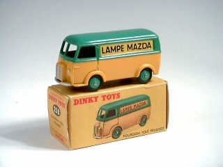 Lot 731 - DINKY TOYS FRANCE (1)
