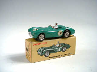 Lot 606 - DINKY TOYS FRANCE (1)