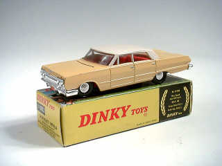 Lot 572 - DINKY TOYS GB (1)