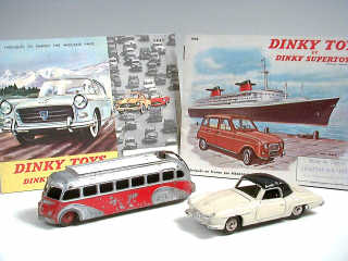 Lot 653 - DINKY TOYS (FRANCE) (4)