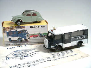 Lot 654 - DINKY TOYS FRANCE (2)