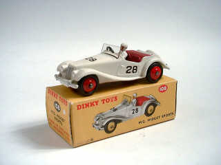 Lot 579 - DINKY TOYS (GB) (1)