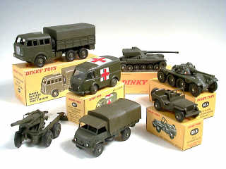 Lot 705 - DINKY TOYS (FRANCE) (7)