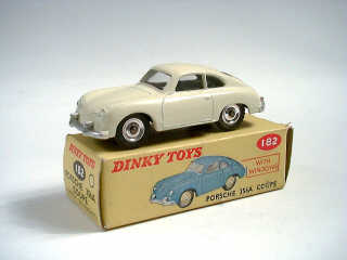 Lot 562 - DINKY TOYS (GB) (1)