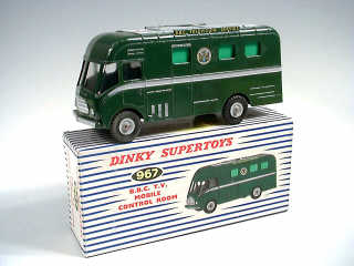 Lot 524 - DINKY TOYS GB (1)