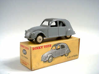 Lot 519 - DINKY TOYS (FRANCE) (1)
