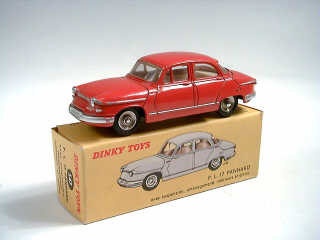 Lot 620 - DINKY TOYS FRANCE (1)