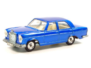 Lot 197 - DINKY TOYS GB (1)