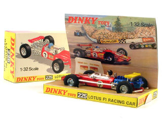 Lot 206 - DINKY TOYS GB (1)