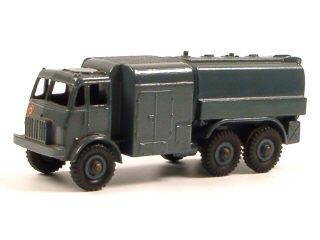 Lot 225 - DINKY TOYS GB (1)