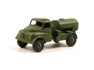 Lot 226 - DINKY TOYS GB (1)