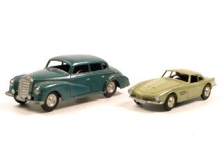 Lot 250 - MÄRKLIN (GERMANY) (2)