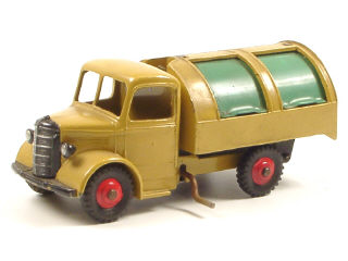 Lot 211 - DINKY TOYS GB (1)