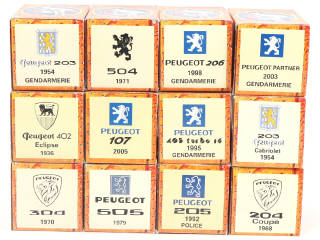 Lot 134 - EDITIONS HACHETTE (FRANCE) (12)