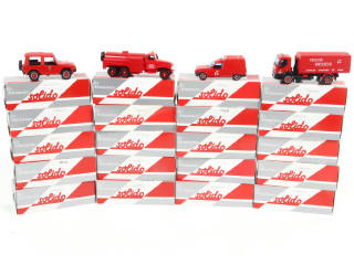 Lot 105 - EDITIONS HACHETTE (FRANCE) (20)