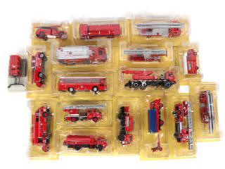 Lot 99 - EDITIONS HACHETTE (FRANCE) (17)