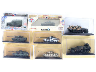 Lot 6 - DIVERS (8)