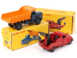 Lot 68 - DINKY TOYS (FRANCE) (2)