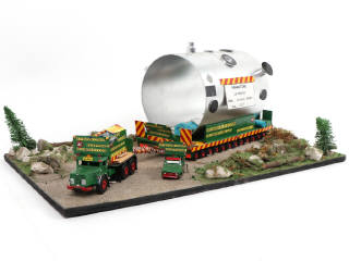 Lot 255 - DIVERS (1)