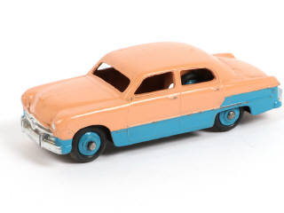 Lot 82 - DINKY TOYS (GB) (1)