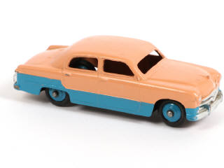 Lot 82 - DINKY TOYS (GB) (1)