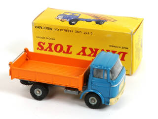 Lot 62 - DINKY TOYS (FRANCE) (1)